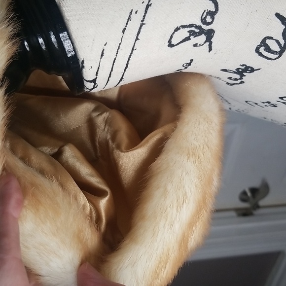 Vintage Style Faux Fur Hat-OSFM - Picture 8 of 8